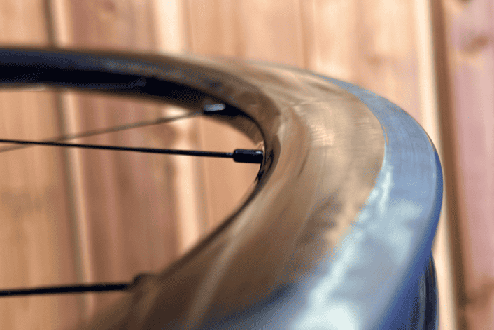 38EX RIM カーボンホイール 850gから