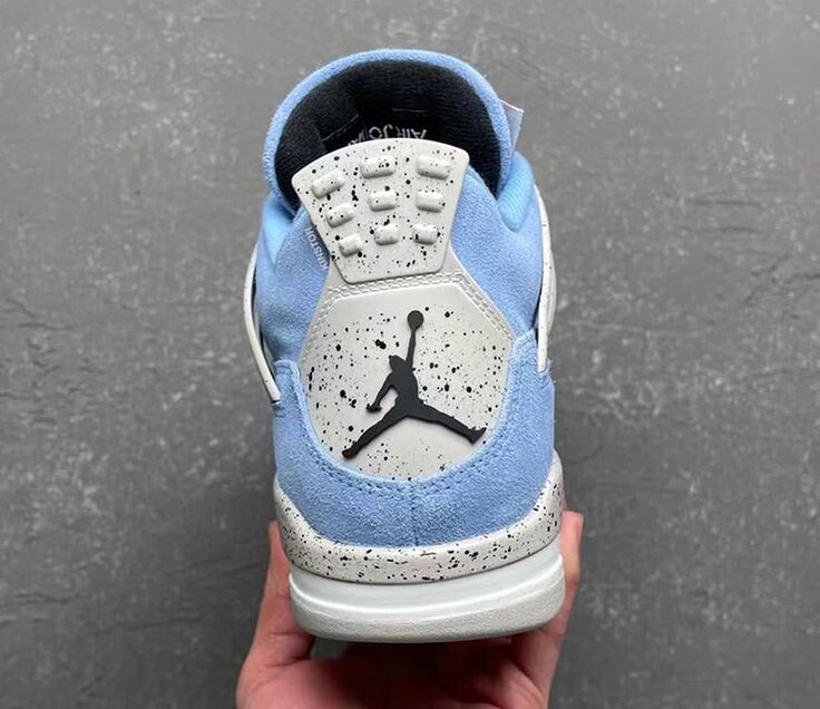 Air Jordan 4 “University Blue”