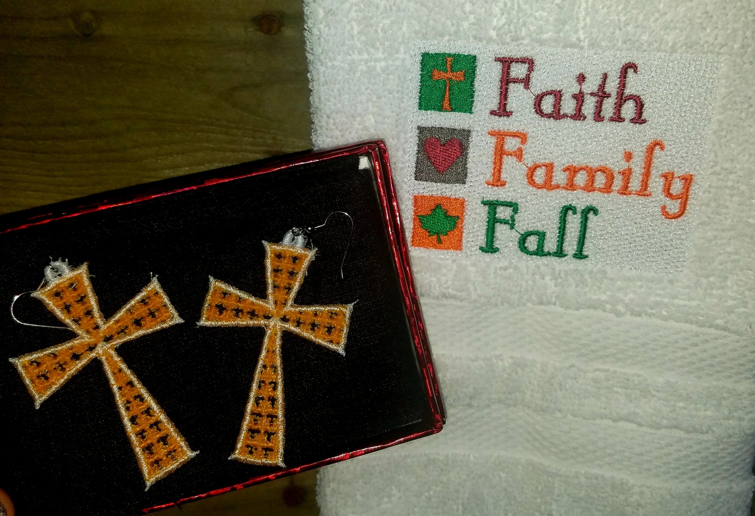 Cross Earrings for 4x4 hoop - Image 3