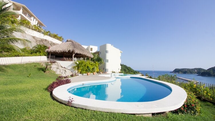 Santa Cruz View 2 Bedroom Condo