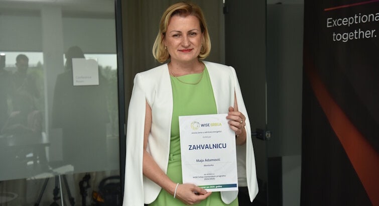 Maja Adamović EMS