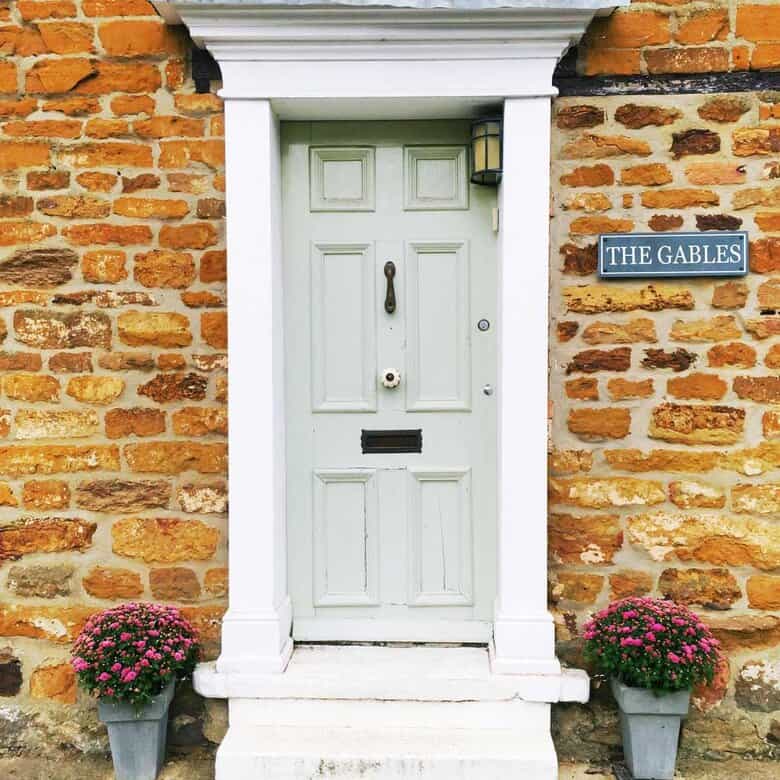 Why do some houses bear a name, rather than just a simple number? In this post, we look at some of the most popular names for homes.