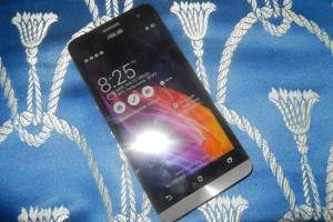 Asus Sells 40 000 Units Of Zenfone In India In 4 Days Absolute Gizmos With this virtual math simulation they can see the graphs of roots. absolute gizmos