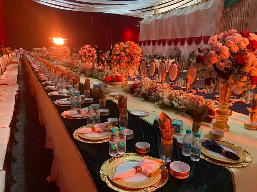 Premium Indian food platter dal makhani paneer catering Ashapura