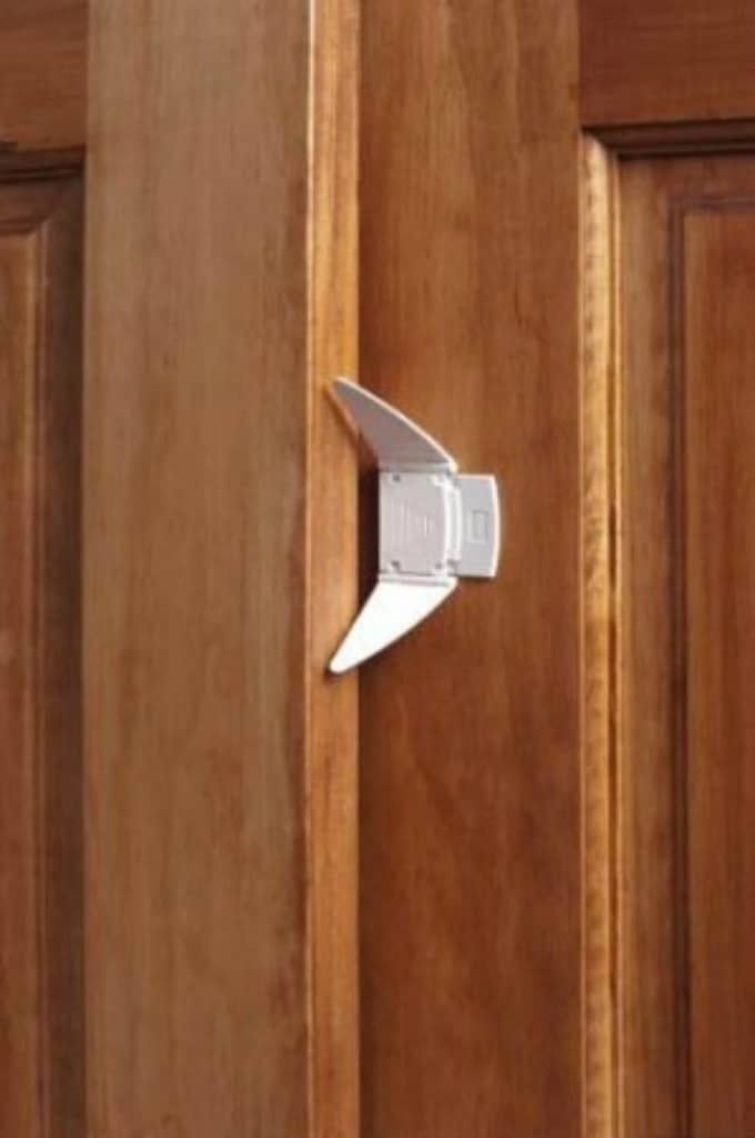 Help How To Childproof Mirrored Closet Doors In Feb 2021 Ourfamilyworld Com
