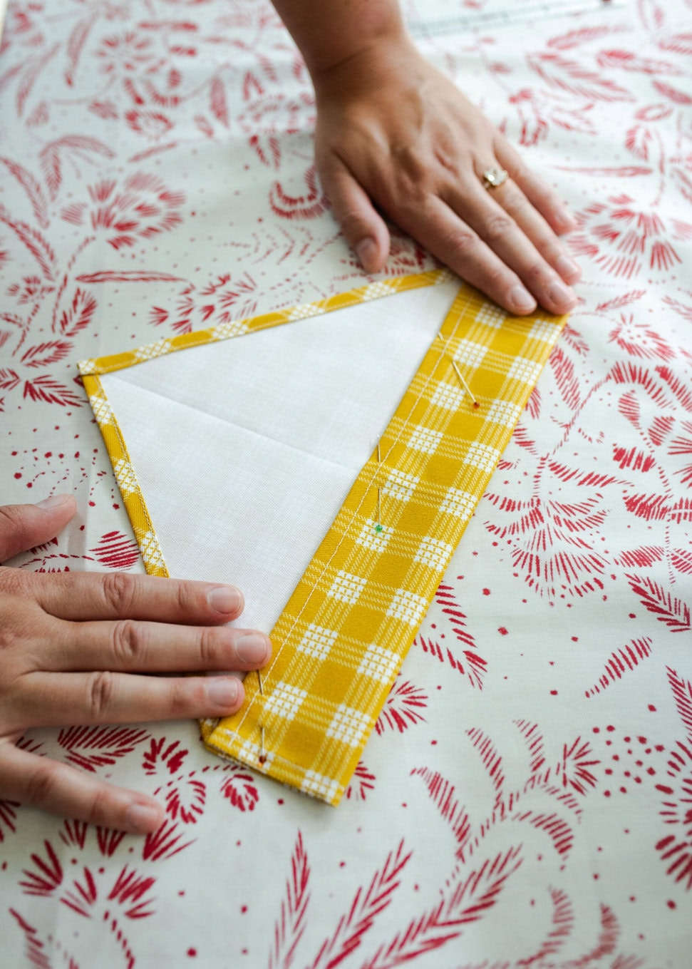 dog bandana pattern tie on