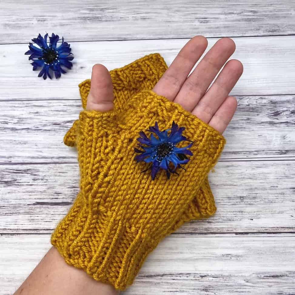 Easiest Fingerless Gloves Knitting Pattern Love Life Yarn