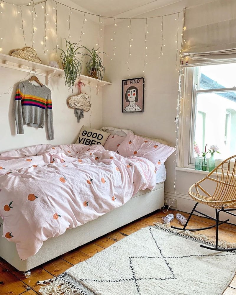 Cute Dorm Rooms 18 Swoon Worthy Ideas Handpicked For 2021 Check out these cute dorm ideas for decor for cute dorm ideas, try wall art, stylish storage, an area rug, throw blankets and pillows, and decorative. cute dorm rooms 18 swoon worthy ideas