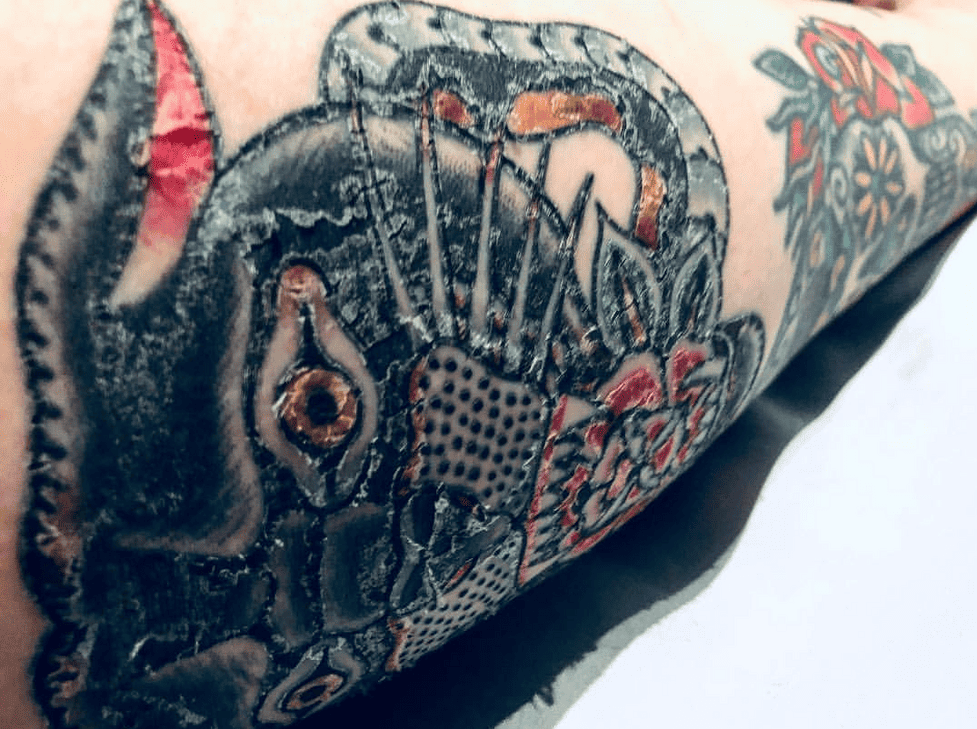 Discover 73+ thick scabbing tattoo super hot esthdonghoadian
