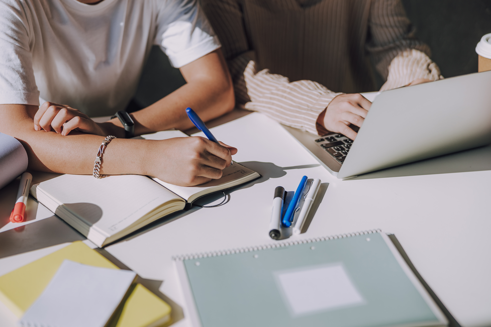 Share 116+ head over heels meaning origin super hot esthdonghoadian