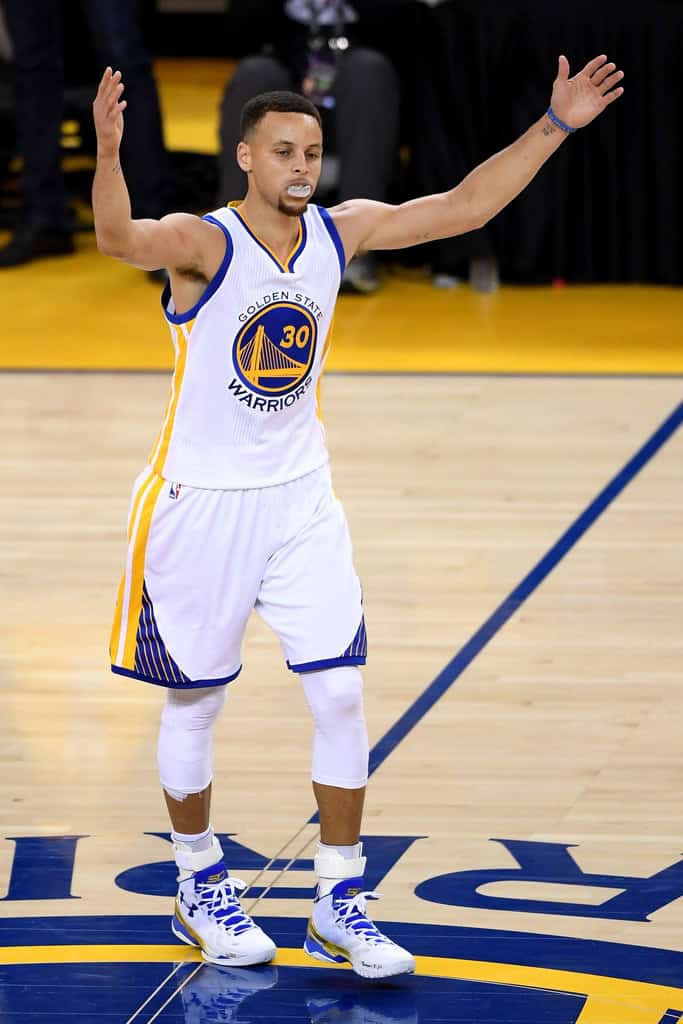 steph curry finals shoes