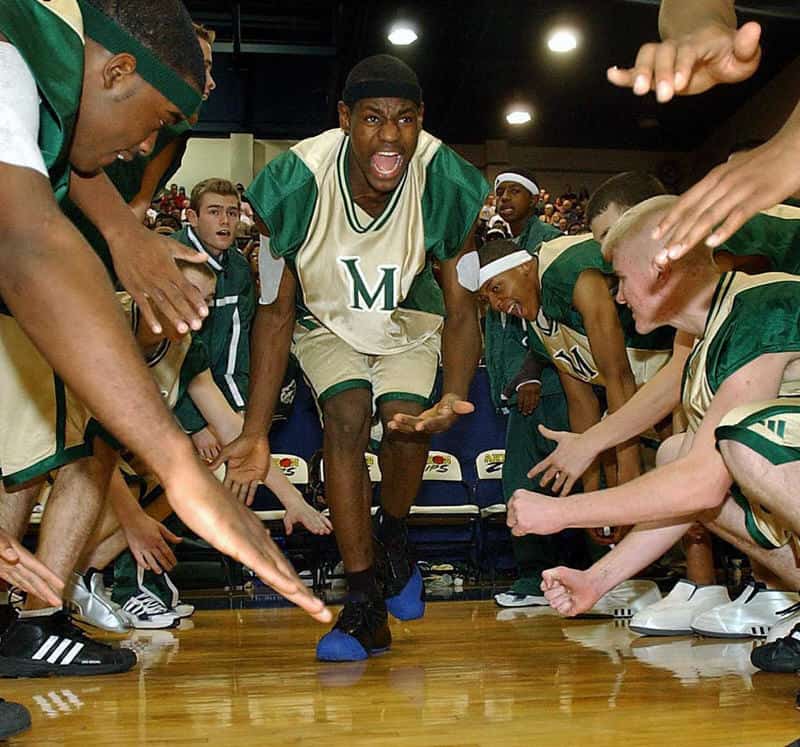 lebron james high school shoes