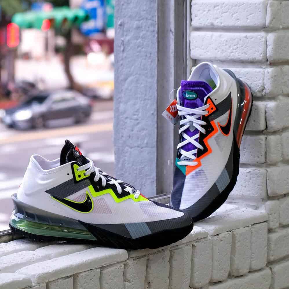 lebron hyperdunks