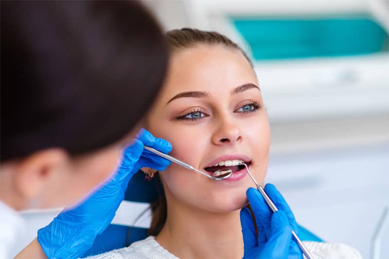 why-you-should-floss-strip3