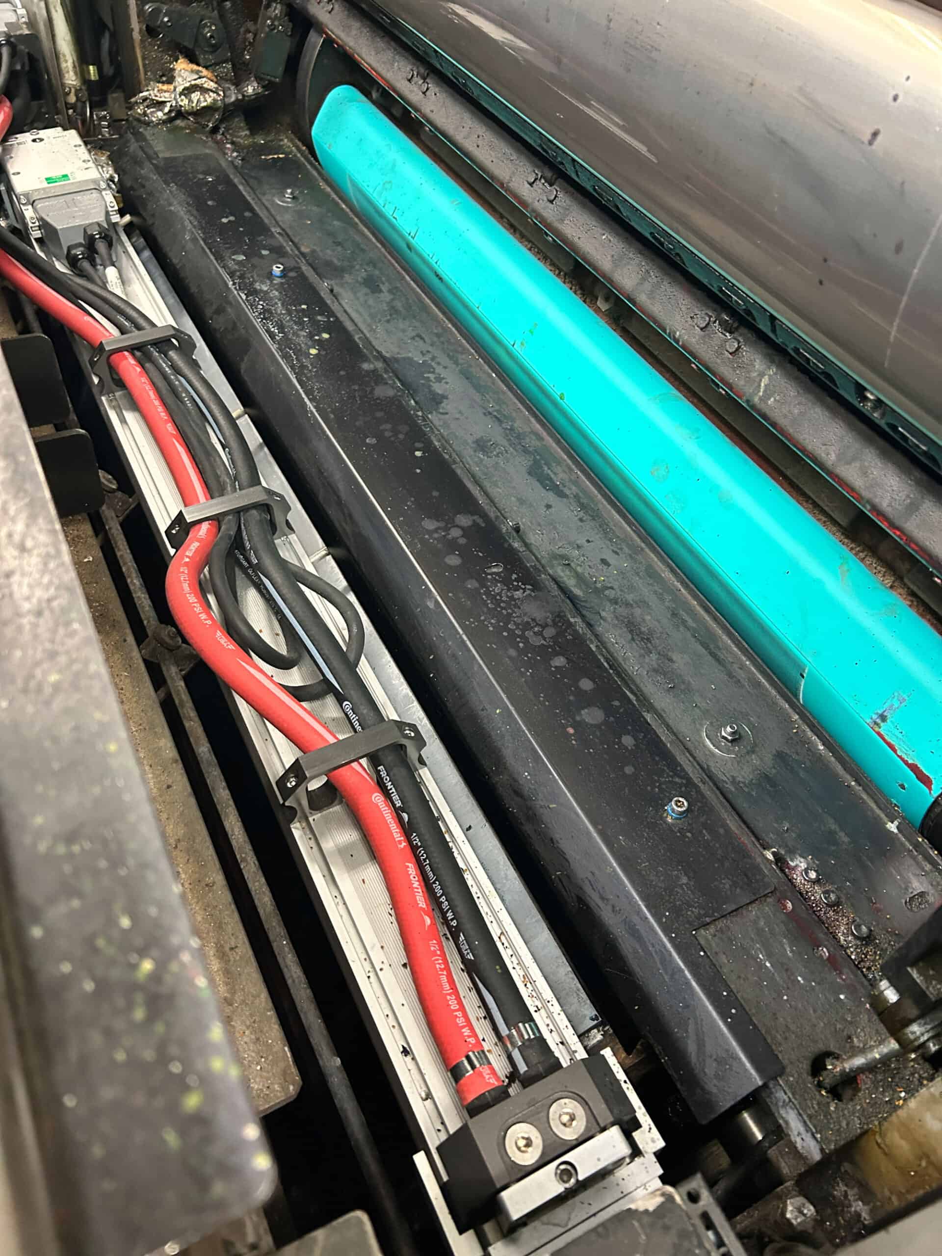 Este cliente americano instalou o LeoLED em seu Mitsubishi Diamond 3000.