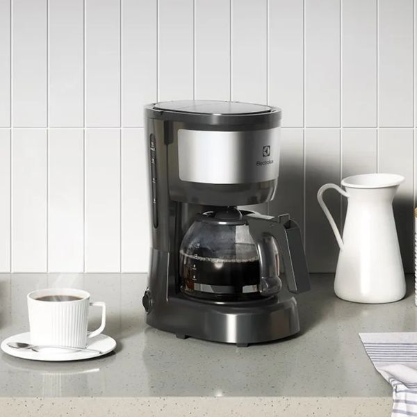 Coffe Maker Frigidaire FCM10 5 Tazas