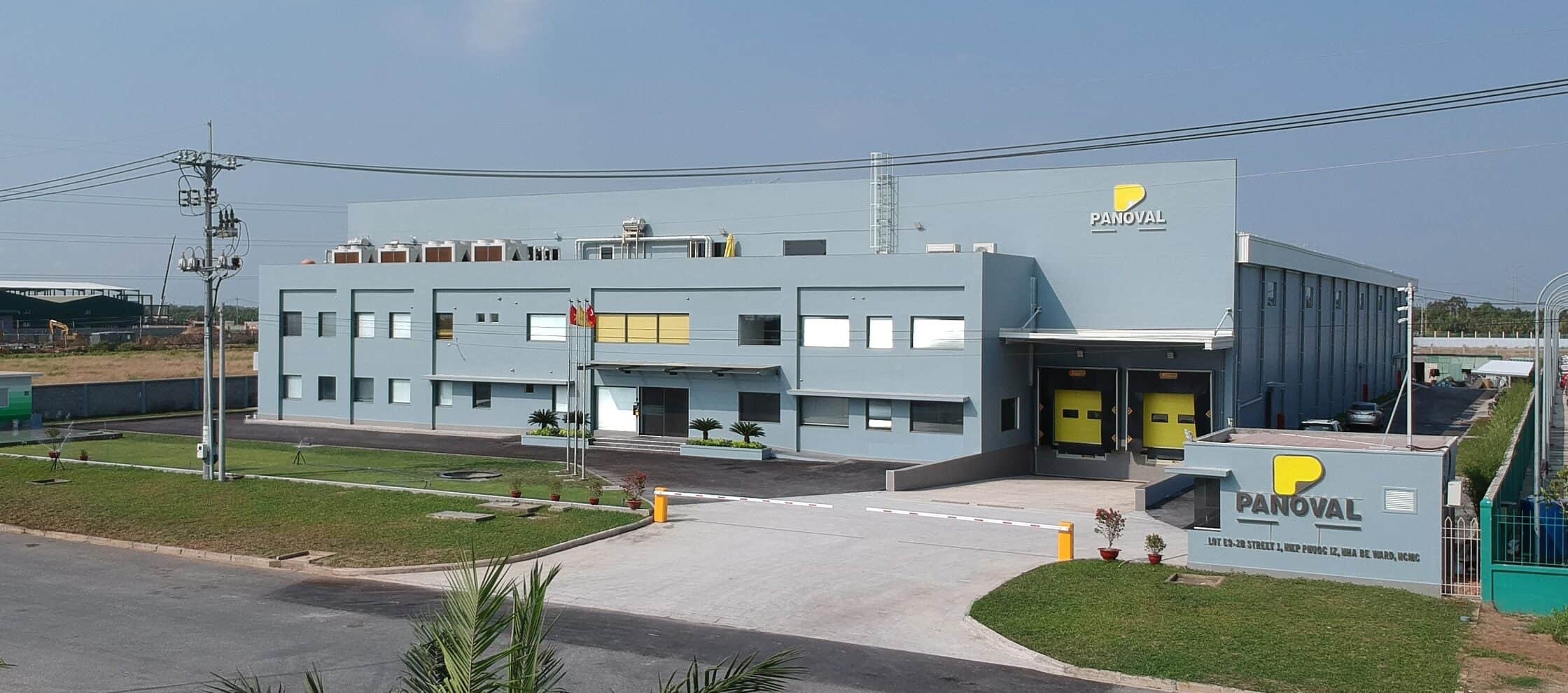 La sede central y las instalaciones de producción de Panoval en la ciudad de Ho Chi Minh, Vietnam, se especializan en la producción de etiquetas no estándar.