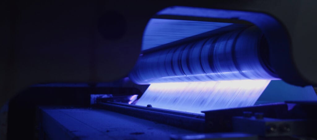 GEW UV-LED-Härtung auf einer Schmalbahndruckmaschine