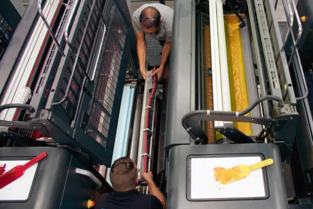 Die LeoLED2 von GEW wird üblicherweise für leistungsstärkere Druckanwendungen wie Bogenoffsetdruck oder Akzidenzdruck eingesetzt und ist dank ihres kompakten Profils für alle OEM-Maschinen geeignet.