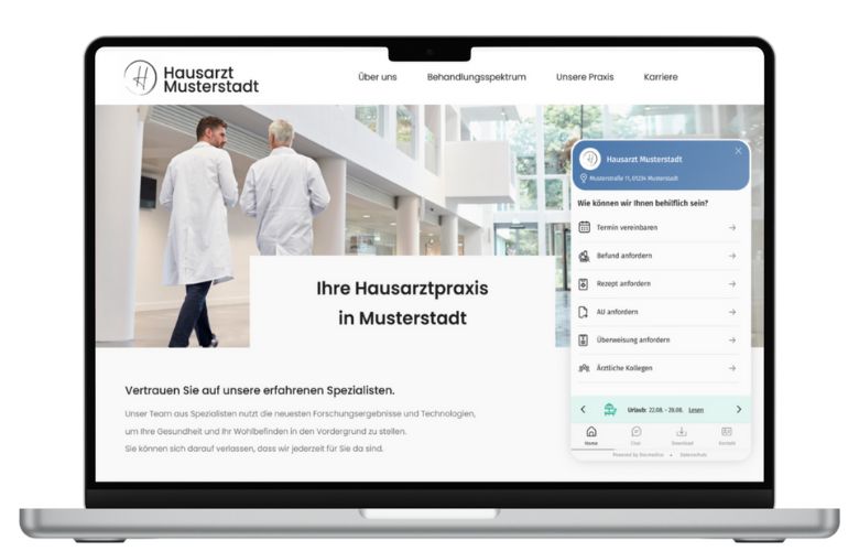 Laptop mit einer von Docmedico erstellten Beispielwebsite, inklusive Praxisinformationen und integrierter Chat-Funktion zur Patientenkommunikation.