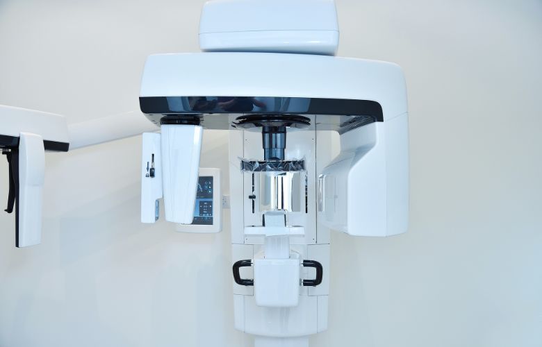 OPG-DVT-Hybridgerät mit Fernröntgenausleger (CEPH)
