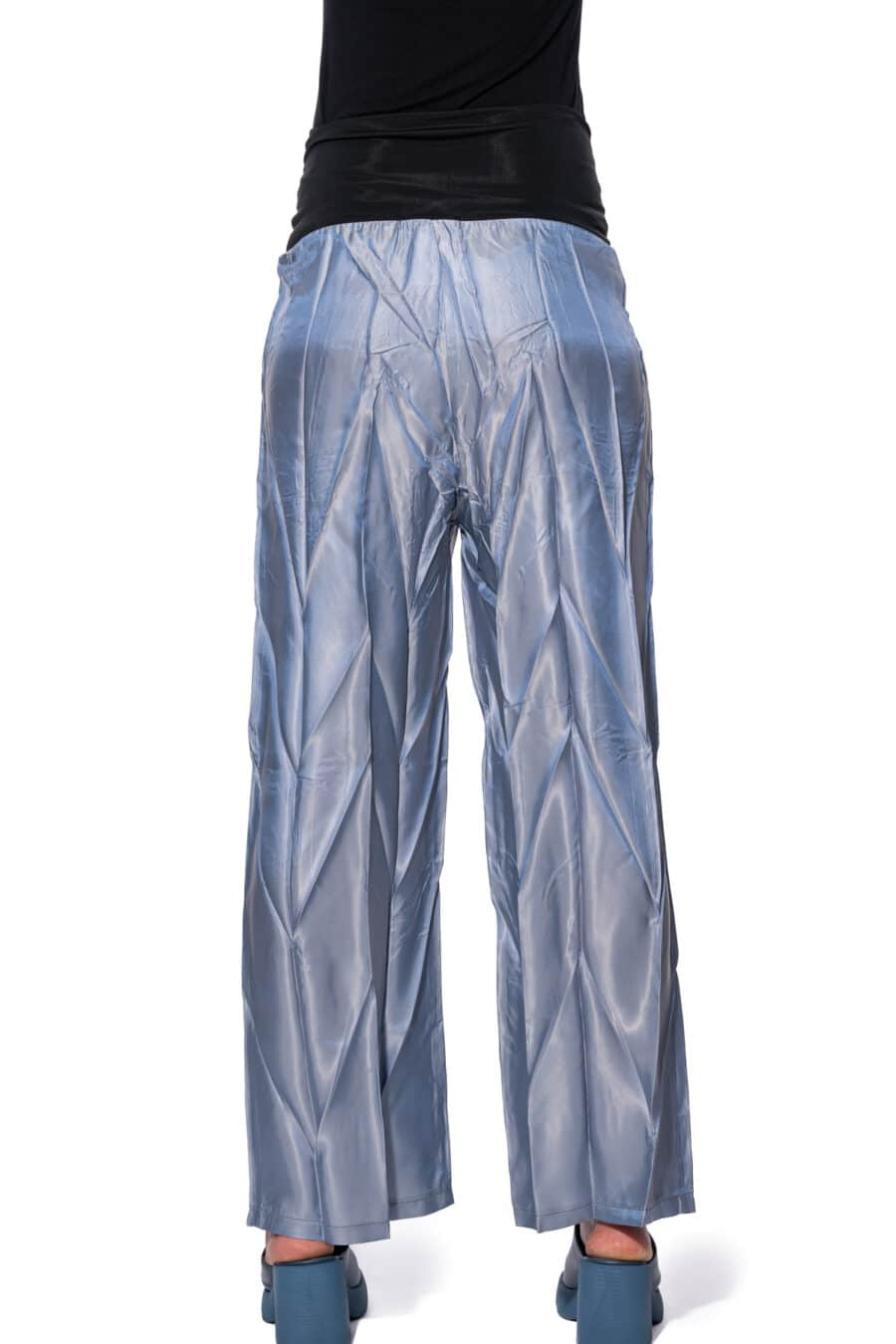 trousers with pleats 2