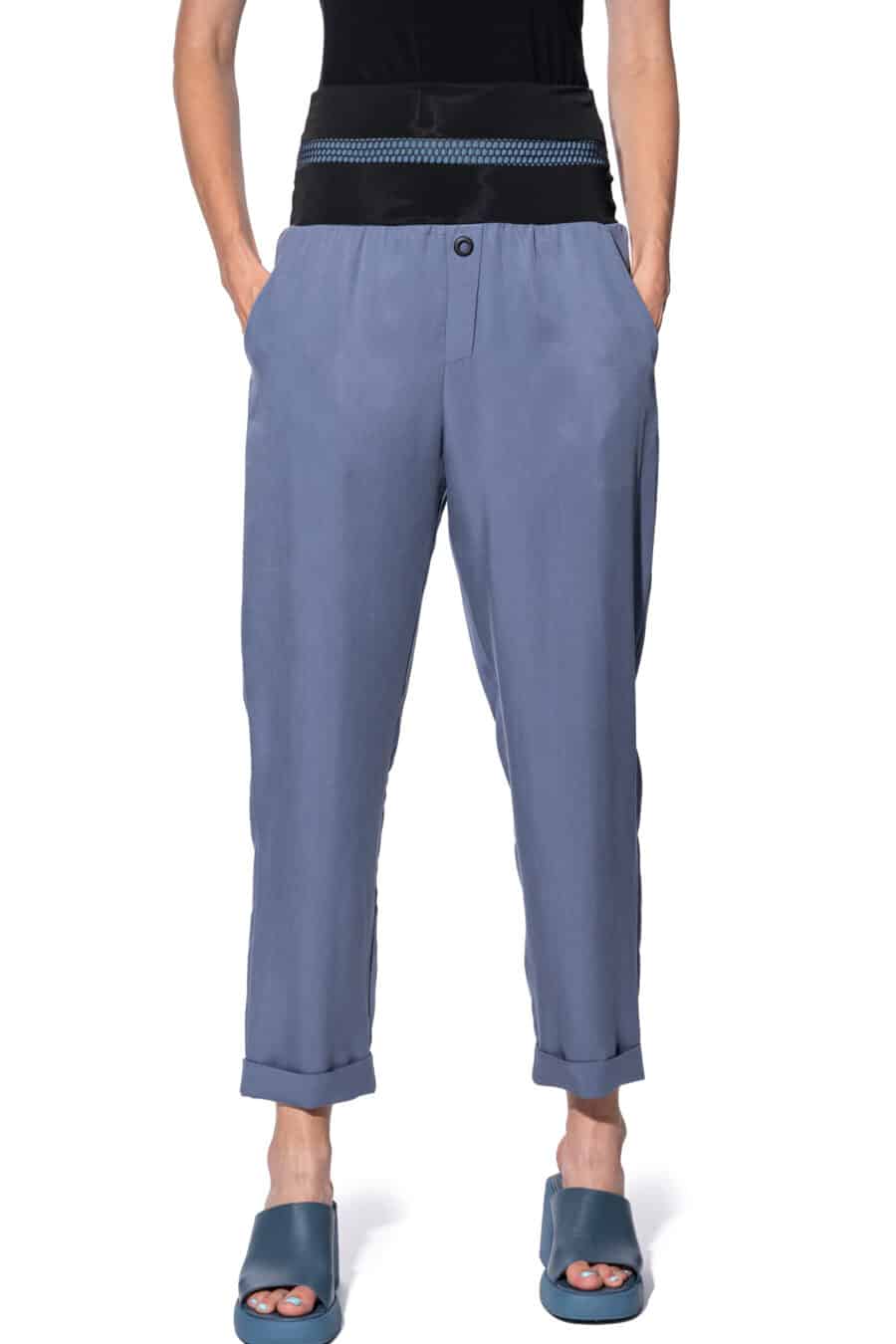 Straight-cut trousers with turn-up cuff 1