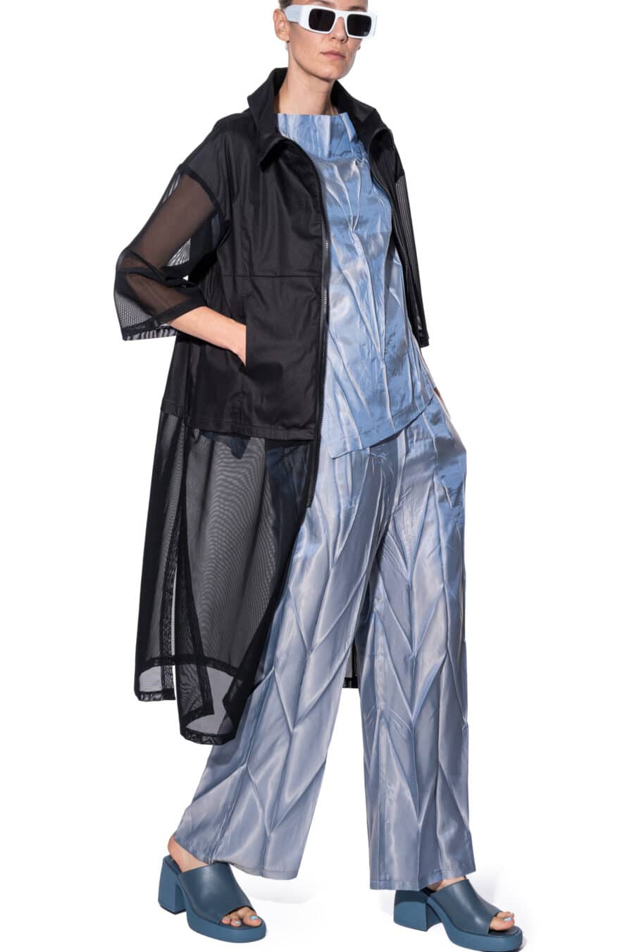 Coat with mesh sleeves and mesh bottom - Image 3