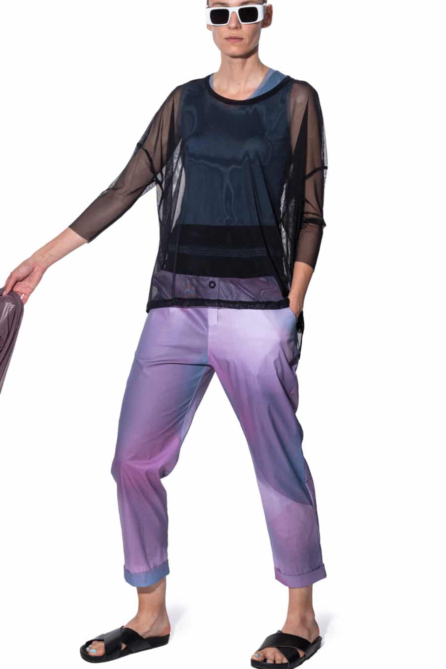 Mesh shirt with longer back - Image 3