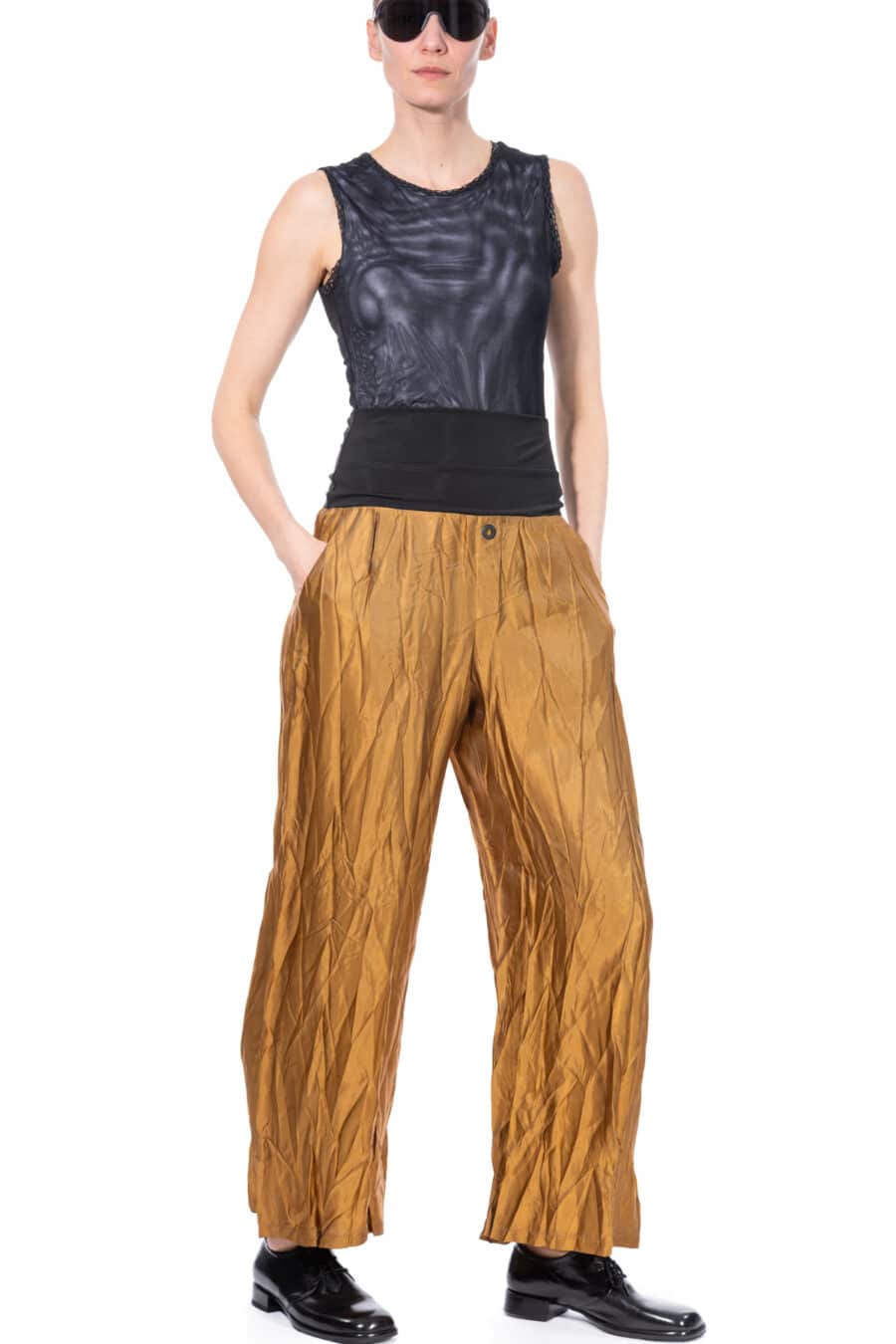 trousers with pleats 3