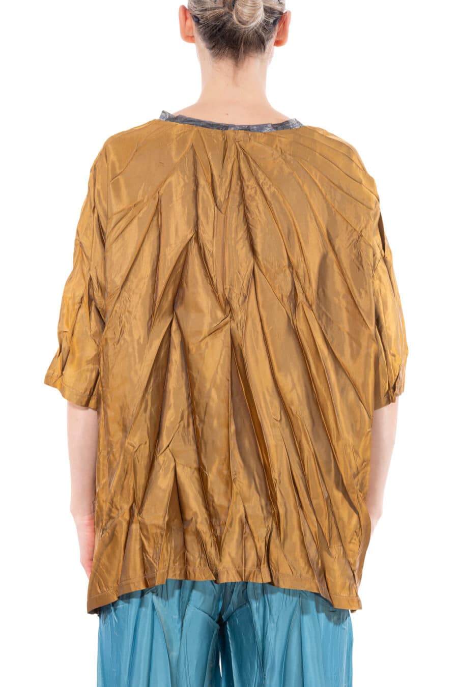 Blouse with pleats 2