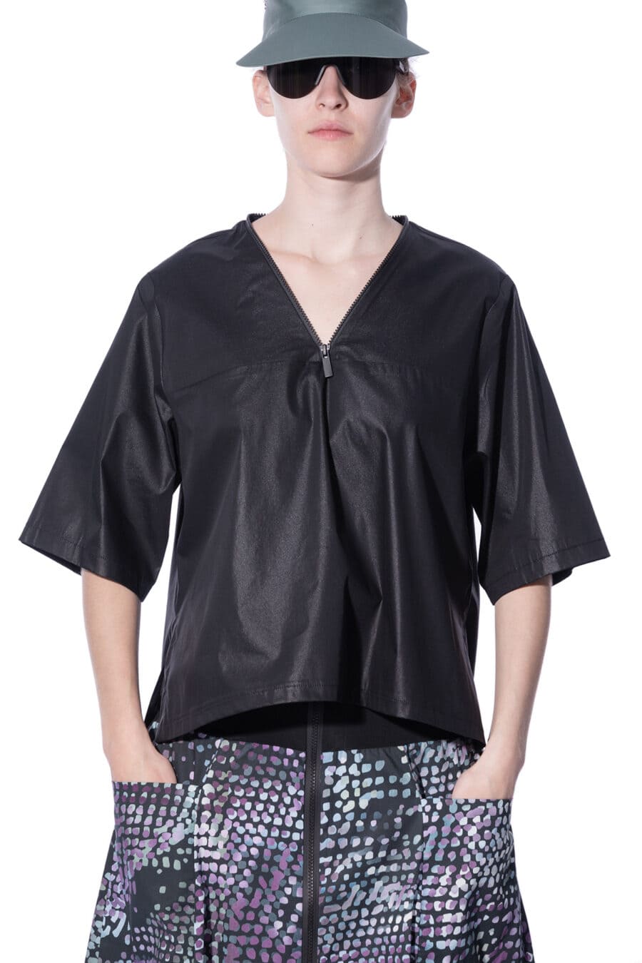 Blouse with zipper V-neck 1