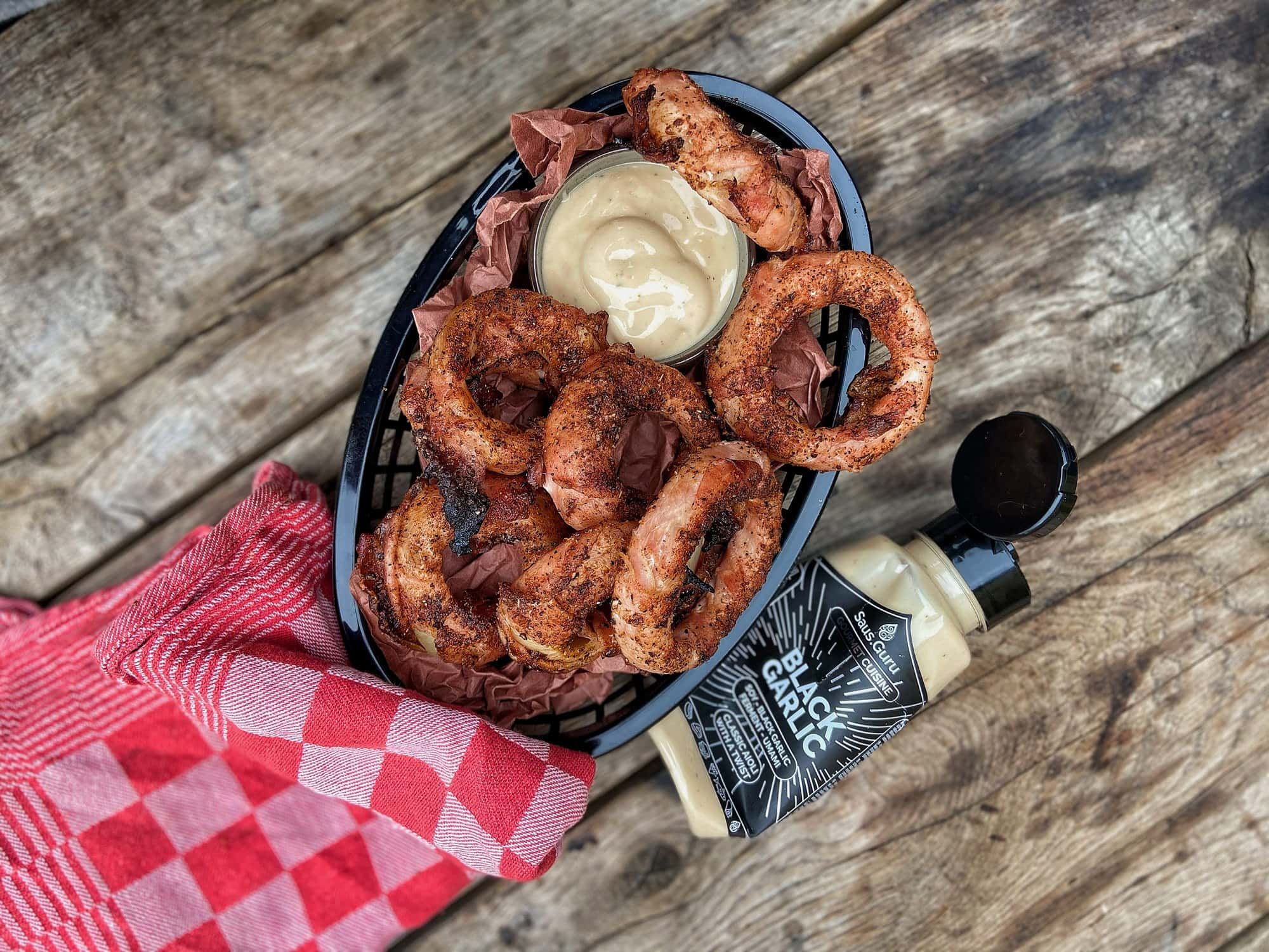 Triple bacon: jam, oinon rings en pimentos bacon