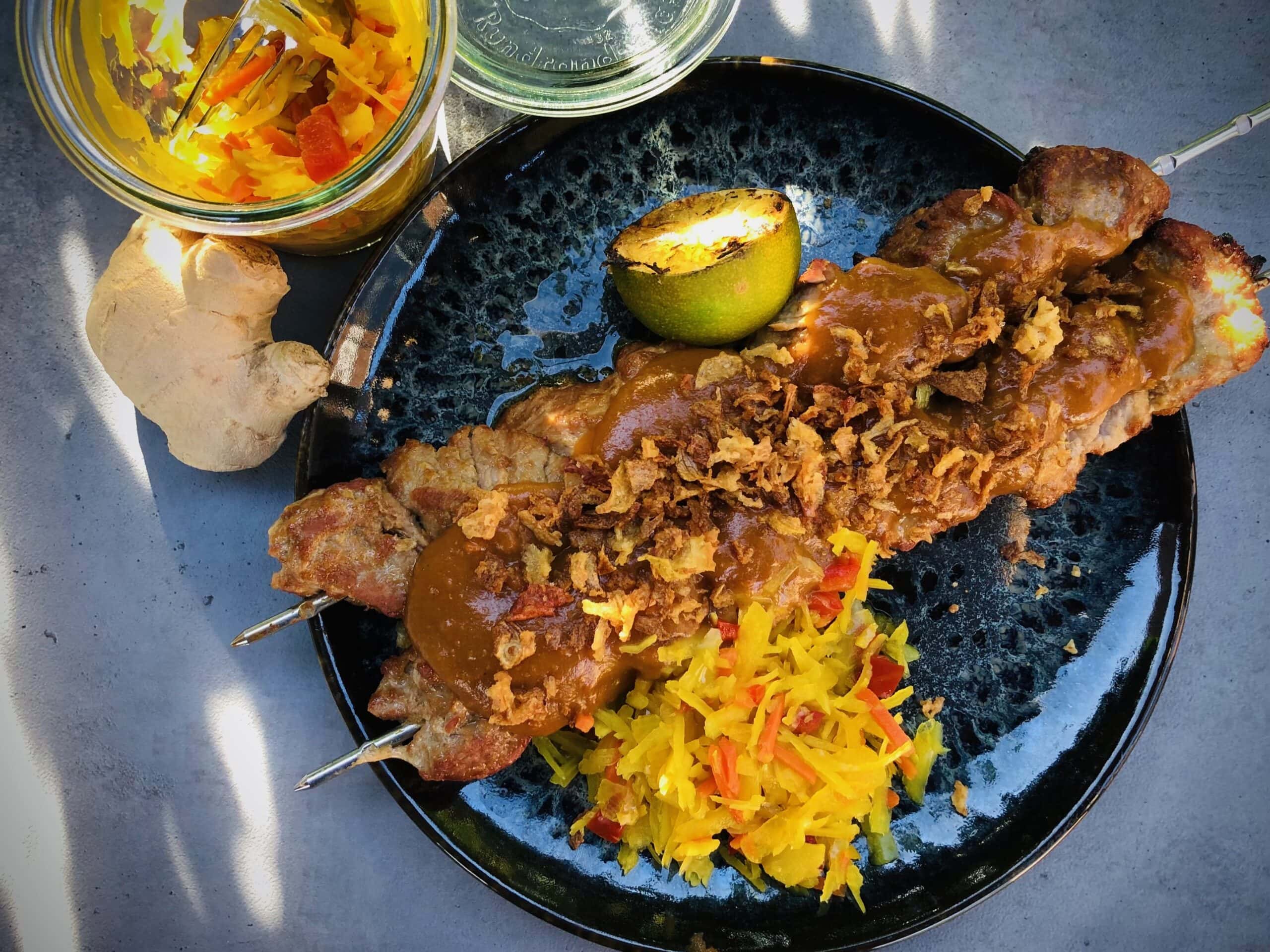 Varkenshaassaté uit de tandoor