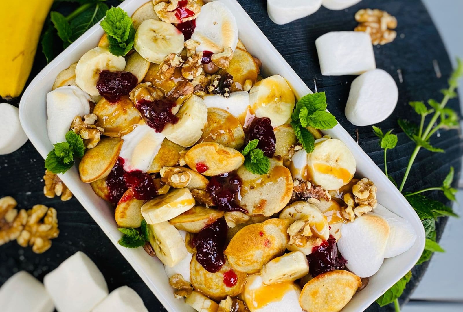 Fully loaded poffertjes