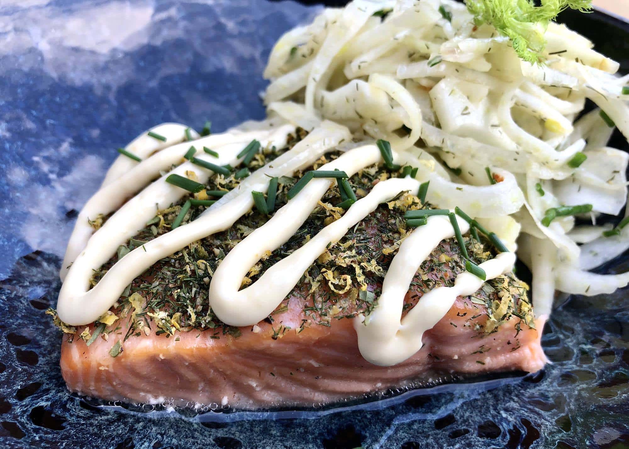 Op cederhout gerookte zalm