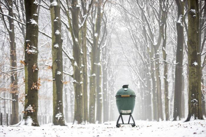 Kamado in de sneeuw en met vorst, kan dat? Wintertips!