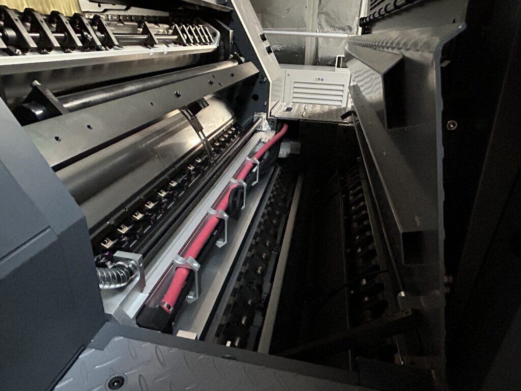 GEW's LeoLED on Triada's RMGT press.