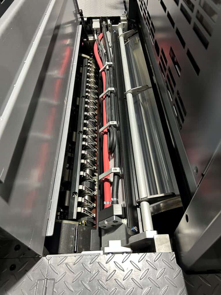 This Spanish customer bought a mixture of E4C and LeoLED for their RMGT 10 series.