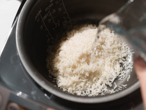 How to Cook Jasmine Rice in Aroma Rice Cooker: Perfect Fluffy Results