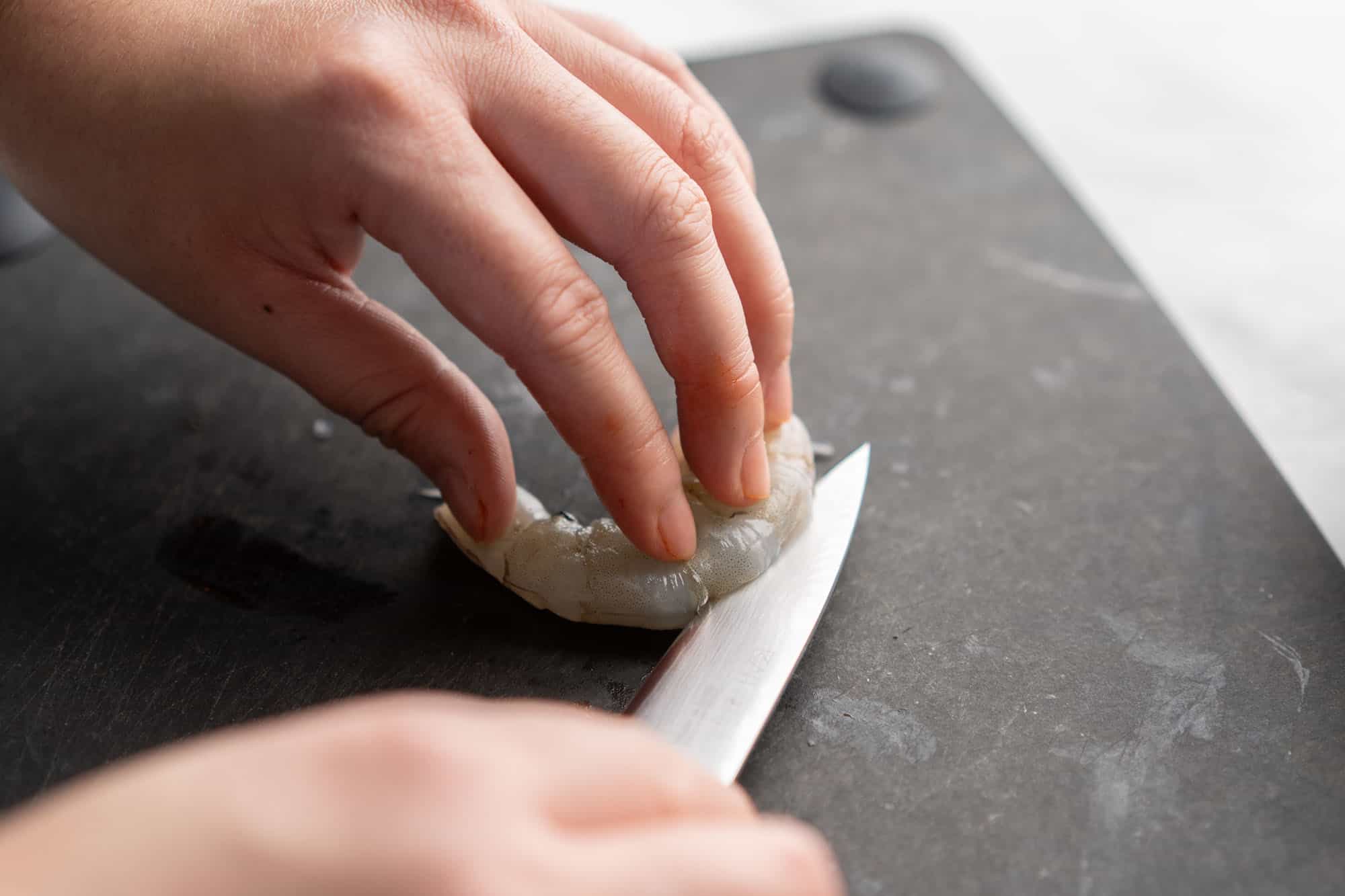 how to peel shrimp with heads