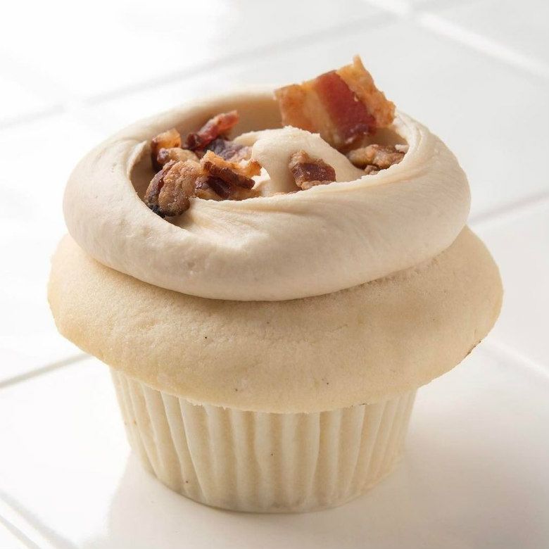 Cupcake-Whiskey-Maple-Bacon