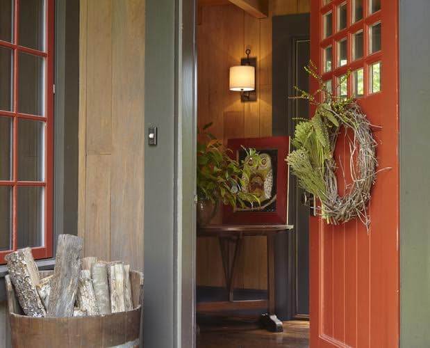 12 Home Hot Spots for Holiday Decorating