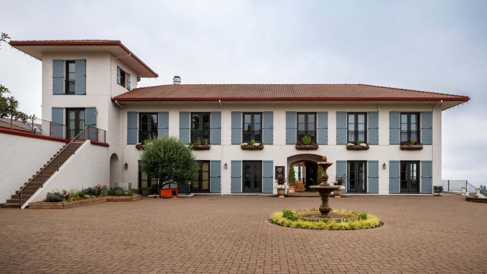 Grange Estate Brings Modern Luxury to Dundee Hills - Seattle magazine
