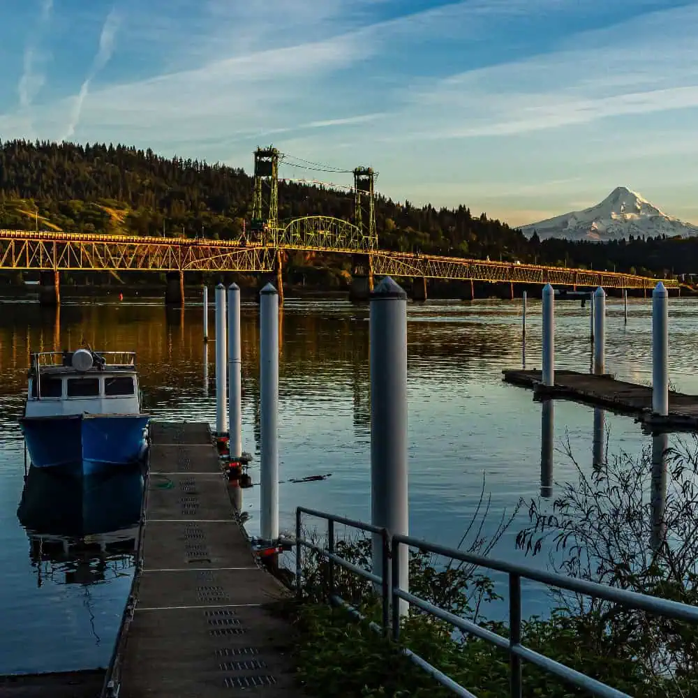 Hood River: When the Best Plan Is No Plan
