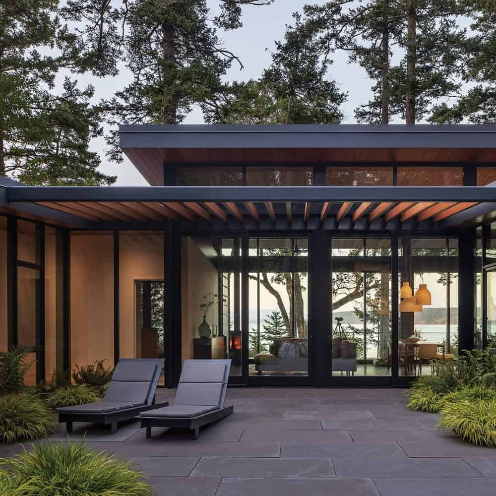 A San Juan Island Home for All Seasons