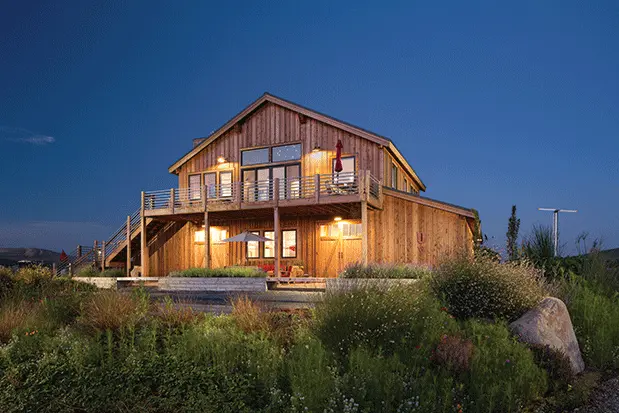 DeLille's Chris and Thea Upchurch's Red Mountain Retreat