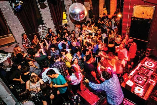 Hit the Town: Best Places for a Great Night Out in Seattle