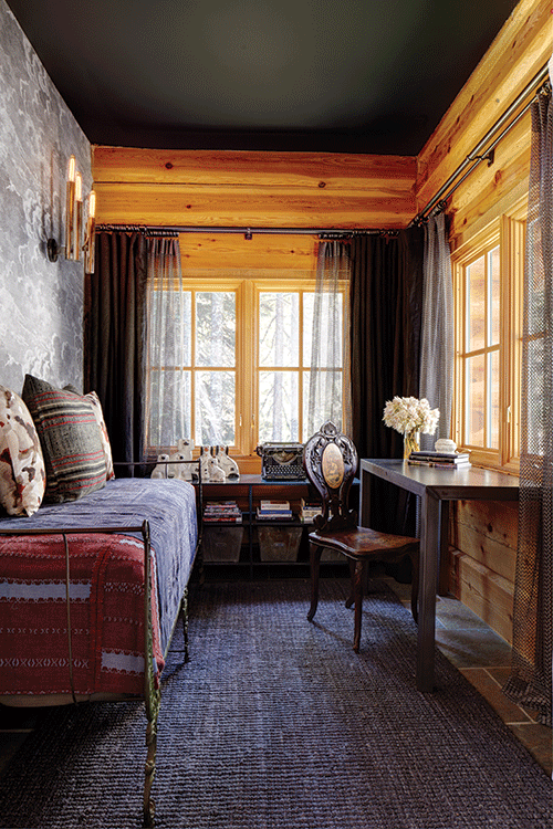 Twin Peaks Meets Steam Punk in this Cozy Snoqualmie Cabin