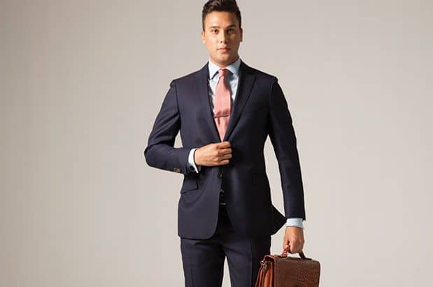 Andrew Hoge Gets the "Attaboy" For Attire